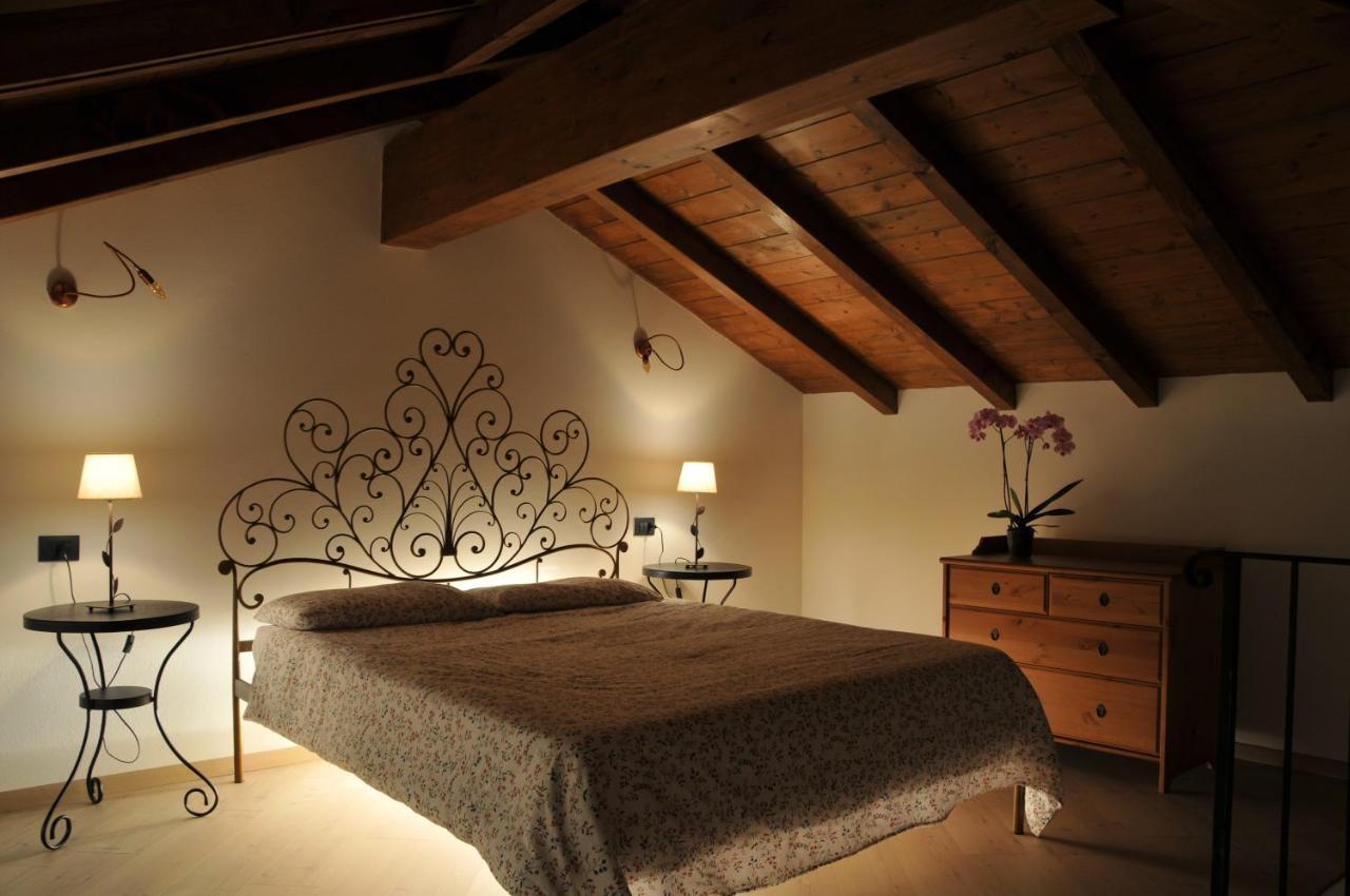 Villa Vinicia, Pool, Jacuzzi, Airco Domaso Szoba fotó